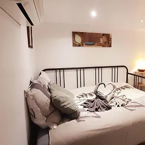  Hébergement de vacances Figuerolles France